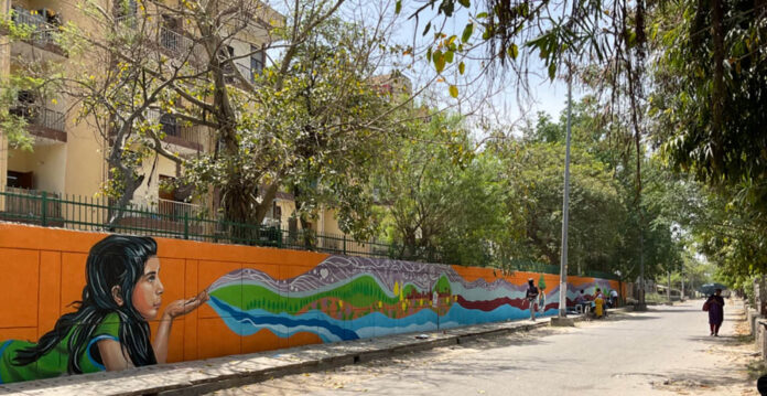HCL Foundation, Ecochirp Foundation, corporate social responsibility, Noida, awe-inspiring wall art, wall beautification project
