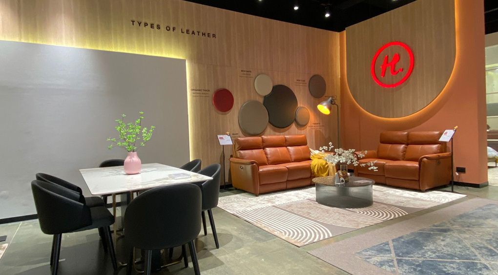 HomesToLife Brings Furniture & Exceptional Customer Service to Raipur